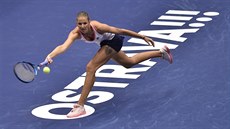 Karolína Plíková v utkání proti Veronice Kudrmetovové z Ruska.
