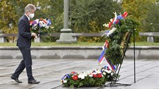 Předseda Senátu Miloš Vystrčil položil květiny k hrobu neznámého vojína u...