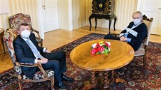 Premiér Andrej Babi pijel do Lán pesvdit prezidenta Miloe Zemana, aby...
