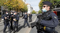 Policie uzavřela okolí kostela ve francouzském městě Nice. (29. října 2020)