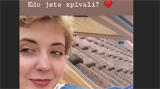 Anna Julie Slováková zazpívala státní hymnu (28. íjna 2020).