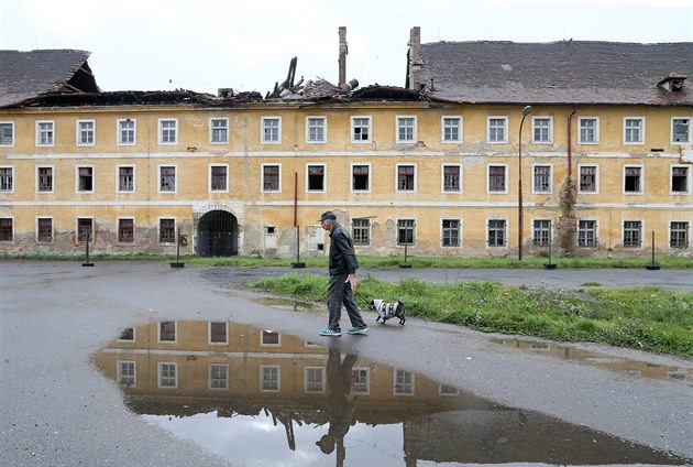 Terezín se kvli obnov chátrajících památek obrací na nové vedení kraje i stát.