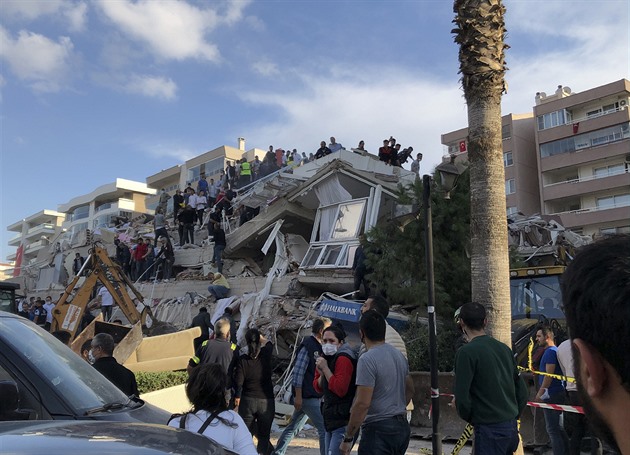 Istanbulu hrozí brzy silné zemětřesení, varuje geolog. Spadla by třetina budov