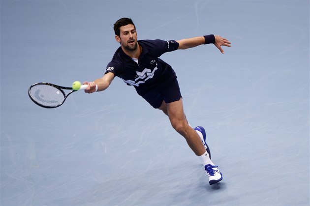 Novak Djokovi ve tvrtfinle turnaje ve Vdni.