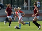 Kateina Svitková v derby proti Spart Praha.