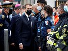 Francouzský prezident Emmanuel Macron dorazil ke kostelu v Nice, kde po útoku...