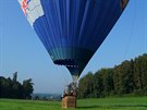 Ko pro est lidí plus pilot je balonová klasika jet z dob, kdy byl let...
