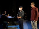 Autor a reisér Petr Zelenka bhem zkouení Beckhama v divadle Studio DVA