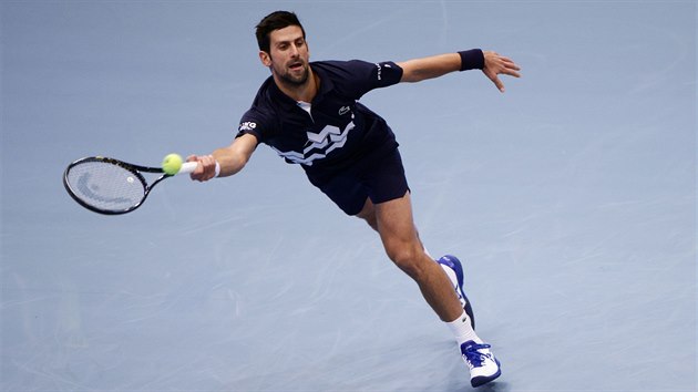 Novak Djokovi ve tvrtfinle turnaje ve Vdni.