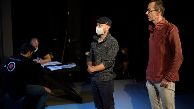 Autor a reisr Petr Zelenka bhem zkouen Beckhama v divadle Studio DVA