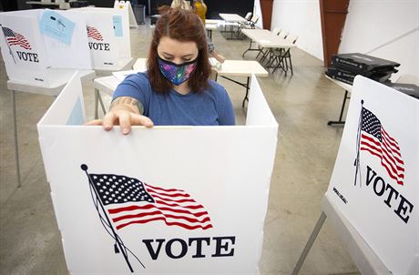 Píprava volební místnosti ve stát Idaho. (2. listopadu 2020)
