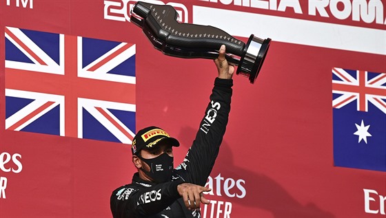 Velkou cenu Emilie-Romagny F1 vyhrál Lewis Hamilton ze stáje Mercedes.
