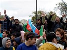 Ázerbájdánci oslavují dobytí strategického msta ua v Náhorním Karabachu (8....