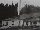 Pilu postavenou v roce 1931 v lese Roudni u dnench Hamr nad Szavou pohnla...