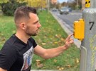 Reportr Matj Smlsal odhaloval tajemstv semafor pro chodce.