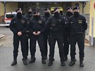 Sedm policist z obvodnch oddlen v Plzeskm kraji od tvrtka pomh ve...
