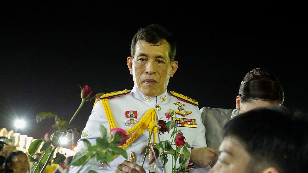Thajský král Mahá Vatčirálongkón (Bangkok, 1. listopadu 2020)