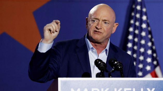 Za Arizonu byl do Sentu zvolen demokratick kandidt a bval astronaut Mark Kelly (3. listopadu 2020)