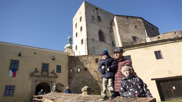 Na hrad Buchlov zavítalo letos o 24 tisíc návštěvníků méně než v loňské sezoně.