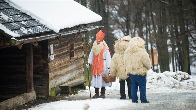 Tradin adventn programy ve Valaskm muzeu v prod letos lid neuvid. Skanzen kvli pandemii koronaviru zruil vyhlen jarmark.