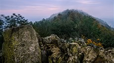 Sedlo je nejvy��í horou Verne�ického st�edoho�í.