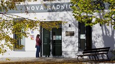 Vchod do radnice mají hlídat strá�níci, v pond�lí b�hem ú�edních hodin zde v�ak...