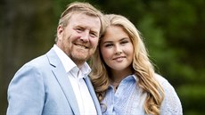 Nizozemský král Willem-Alexander s princeznou Amalii, ddikou trnu (17....