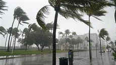 Tropická bouře Eta udeřila na jižní cíp Floridy (9. listopadu 2020)