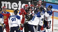 Ruská juniorka a finský tým mužů se na turnaji Karjala pustil ke konci zápasu i...