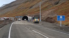 Vjezd do islandského tunelu Dýrafjar&#240;argöng