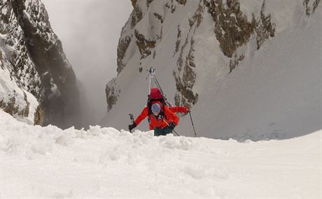 Adrenalin. Zimní výstup mezi Tre Cime, impozantní tílennou skupinou skalních...