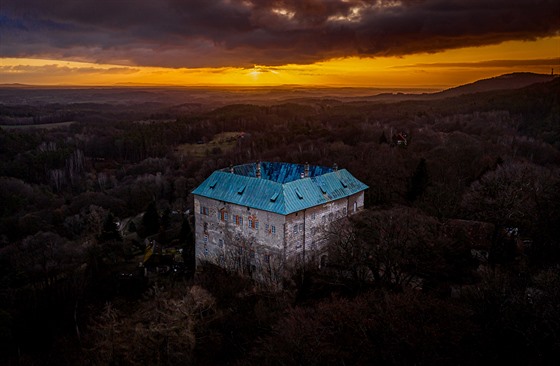 Hrad Houska: Brána do pekel