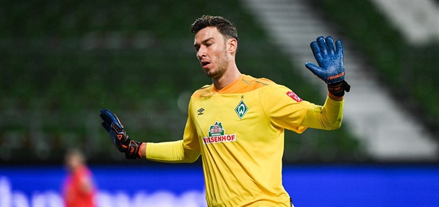 Brankář Pavlenka prodloužil o dva roky smlouvu ve Werderu Brémy