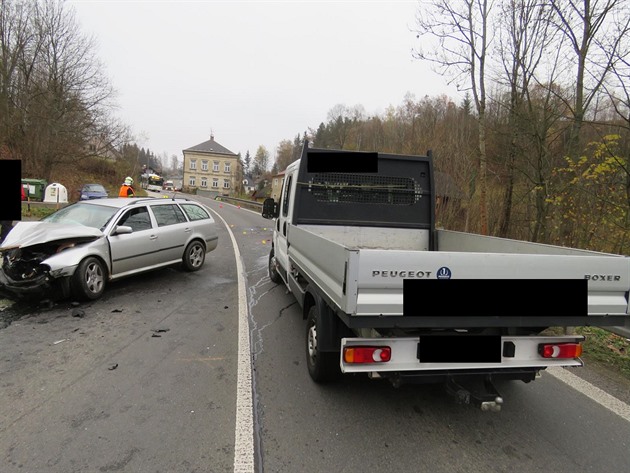 Fotografie z místa nehody v Luanech nad Nisou.