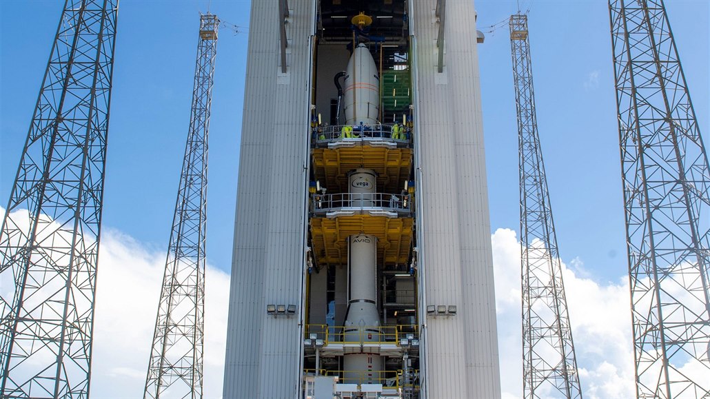Sonda TARANIS měla z vesmíru zkoumat „skřítky