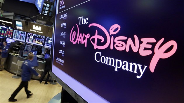Až sedm tisíc pracovních míst po celém světě se rozhodla zrušit americká mediální a filmová společnost Walt Disney. Firma tím chce ušetřit asi 5,5 miliardy amerických dolarů, což je v přepočtu 126 miliard korun. V průběhu středy o tom informoval Bob Iger, který těmito kroky se rozhodl přivést k zisku třeba i svou streamovací divizi.