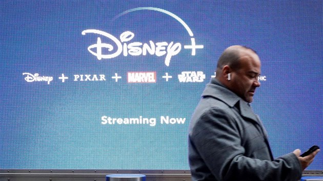 Reklama na streamovac slubu Disney+ v New Yorku. (12. listopad 2019)