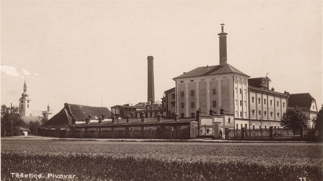 V Těšeticích vznikl pivovar ve druhé polovině 16. století a fungoval až do zavření v roce 1970.