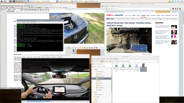 Pracovn plocha Rapsberry Pi OS s otevenm textovm editorem, webovm prohleem, prohleem fotografi, pehrvaem videa, soubrovm manaerem a terminlem. Pkazem scrot jsme vytvoili tento screenshot.