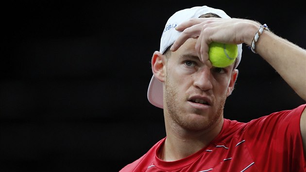 Diego Schwartzman bhem turnaje v pask hale Bercy