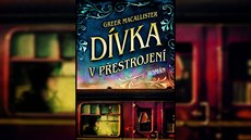 Román Dívka v p�estrojení