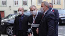 Prezident Milo Zeman pijídí na stedení jednání Poslanecké snmovny. (11....