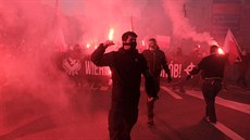 Polská krajní pravice ve Var�av� uspo�ádala Pochod nezávislosti. (11. listopadu...