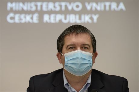 Ministr vnitra Jan Hamáek (SSD) vystoupil 26. listopadu 2020 v Praze na...