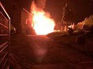 V pátek veer pt jednotek hasi vyjelo k poáru garáe na Opavsko. (27....