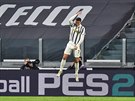 Cristiano Ronaldo z Juventusu se raduje ze svého druhého gólu proti Cagliari.