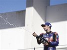 Miguel Oliveira slaví vítzství na Velké cen Portugalska v kategorii MotoGP.