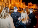 Mstsk i sttn policie provd kontroly na nmst Pemysla Otakara II. v...