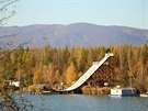 Nov skokansk mstek u jezera Matylda v Most je vysok 14 metr. Vyuvat ho...