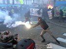 Francouzi protestují proti návrhu zákona o bezpenosti, stetli se s policií